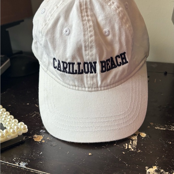 Carillon Beach White Cap, Retailed at $20 - AT LOWEST RECOMMENDED LISTING - Picture 1 of 2